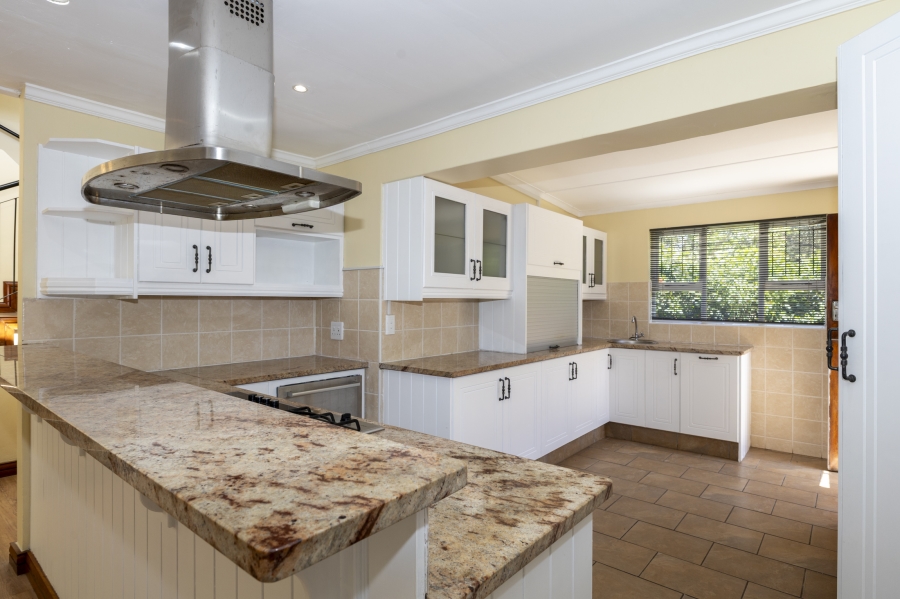 3 Bedroom Property for Sale in Seafield Eastern Cape